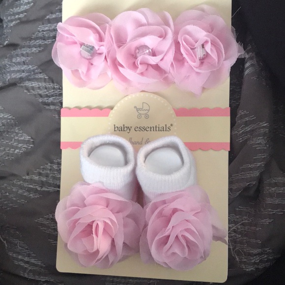 baby essentials headband and socks